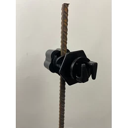 Acquista Isolatore Per Pali In Ferro 50 Pezzi con riferimento K901 della ditta KOMIPROTECT