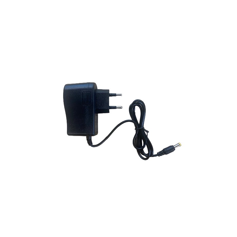Acquista Caricabatteria per pompe 5 lt e 10 lt komiprotect 12 V con riferimento K708 della ditta KOMIPROTECT