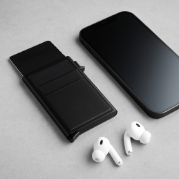 Acquista Komiprotect NEXO RFID Portacarte Slim in Alluminio con tasca in Licra per banconote e monete con riferimento K127 della ditta KOMIPROTECT