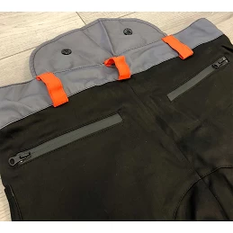 Acquista Pantaloni Antitaglio Premium con riferimento K0130 della ditta KOMIPROTECT