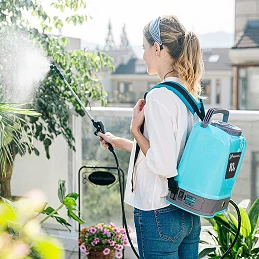 Acquista Pompa Elettrica a Batteria 10 Lt Komiprotect 5,5 Bar Ultra Leggera con riferimento K710 della ditta KOMIPROTECT