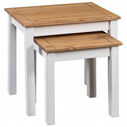 Acquista Tavolini Impilabili 2 pz Bianchi Massello di Pino Panama Range con riferimento GHV-282678 della ditta GARDENHOME