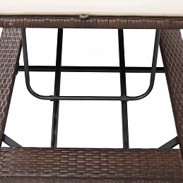 Acquista Lettino Prendisole con Cuscino Marrone in Polyrattan con riferimento GHV-46235 della ditta GARDENHOME