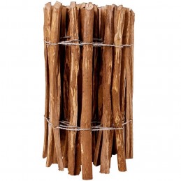 Acquista Staccionata in Legno di Nocciolo 60x500 cm con riferimento GHV-43140 della ditta GARDENHOME